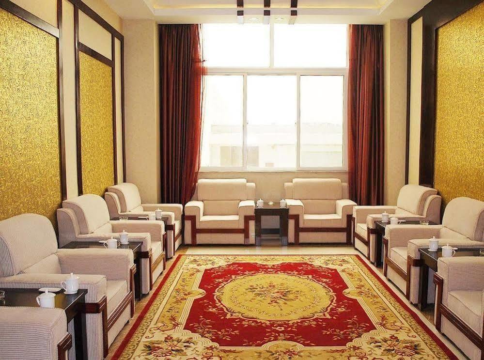 Weishi International Hotel Csingcsou Kültér fotó